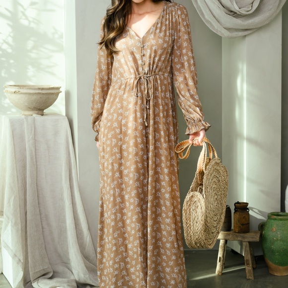 WOMEN'S LONG SLEEVE FLORAL MAXI DRESS - Picture 7 of 10